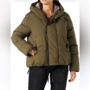 Women's Green Puffer Jacket